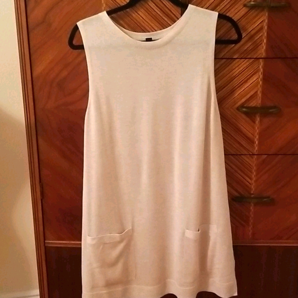 Banana Republic Factory NWOT Sweater Vest / Tunic L